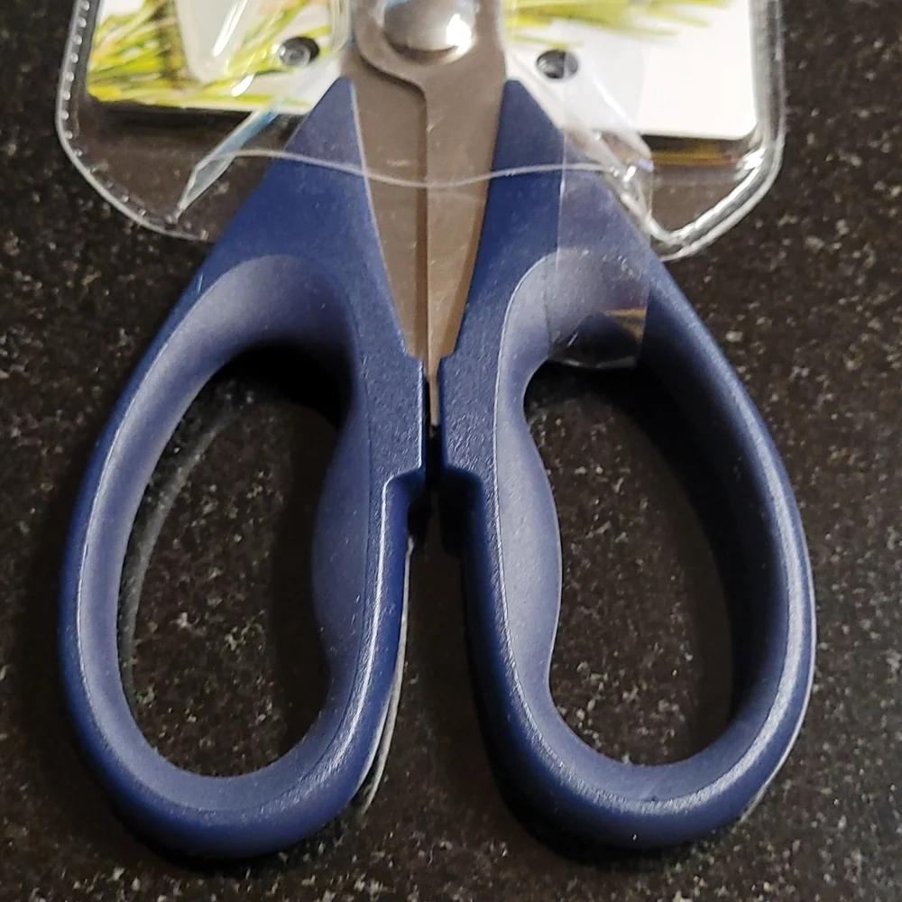 KitchenAid Utility Shears - Picture 4 of 6